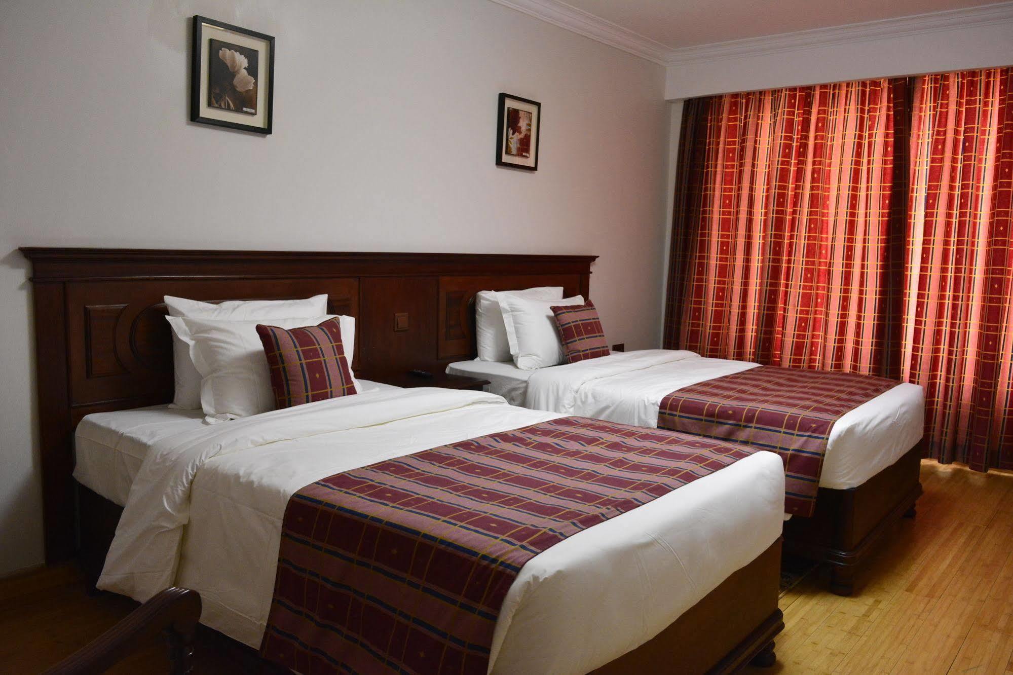 Eagle Palace Hotel Nakuru Exteriör bild